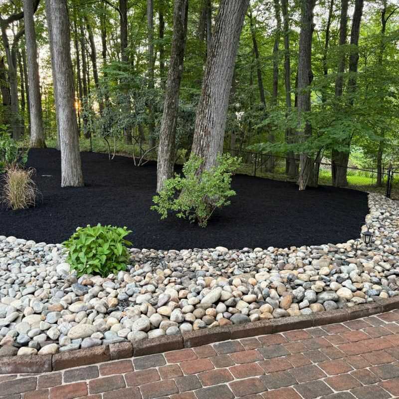 Top Quality Landscaping Services in Schenectady, NY-M&M Landscaping & Maintenance 203 (3)