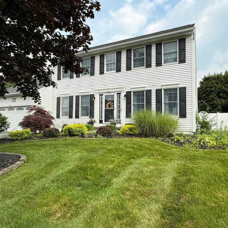 Top Quality Landscaping Services in Schenectady, NY-M&M Landscaping & Maintenance 203 (6)